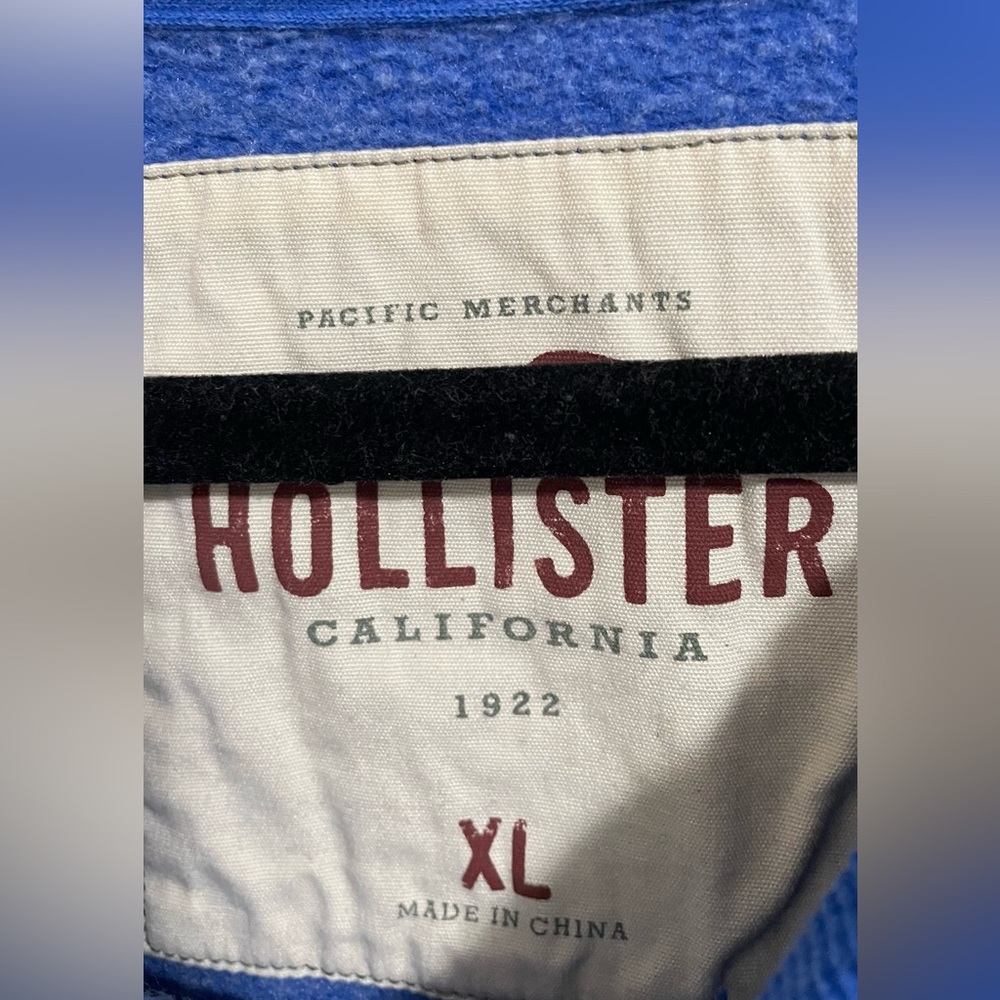 Hollister Blue sweatshirt - Picture 3 of 3